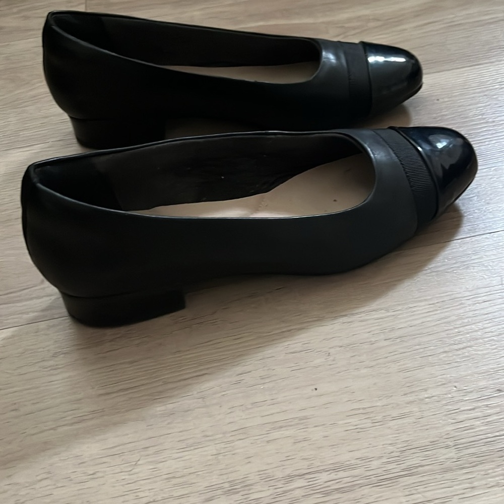 Heels - Picture 2 of 7